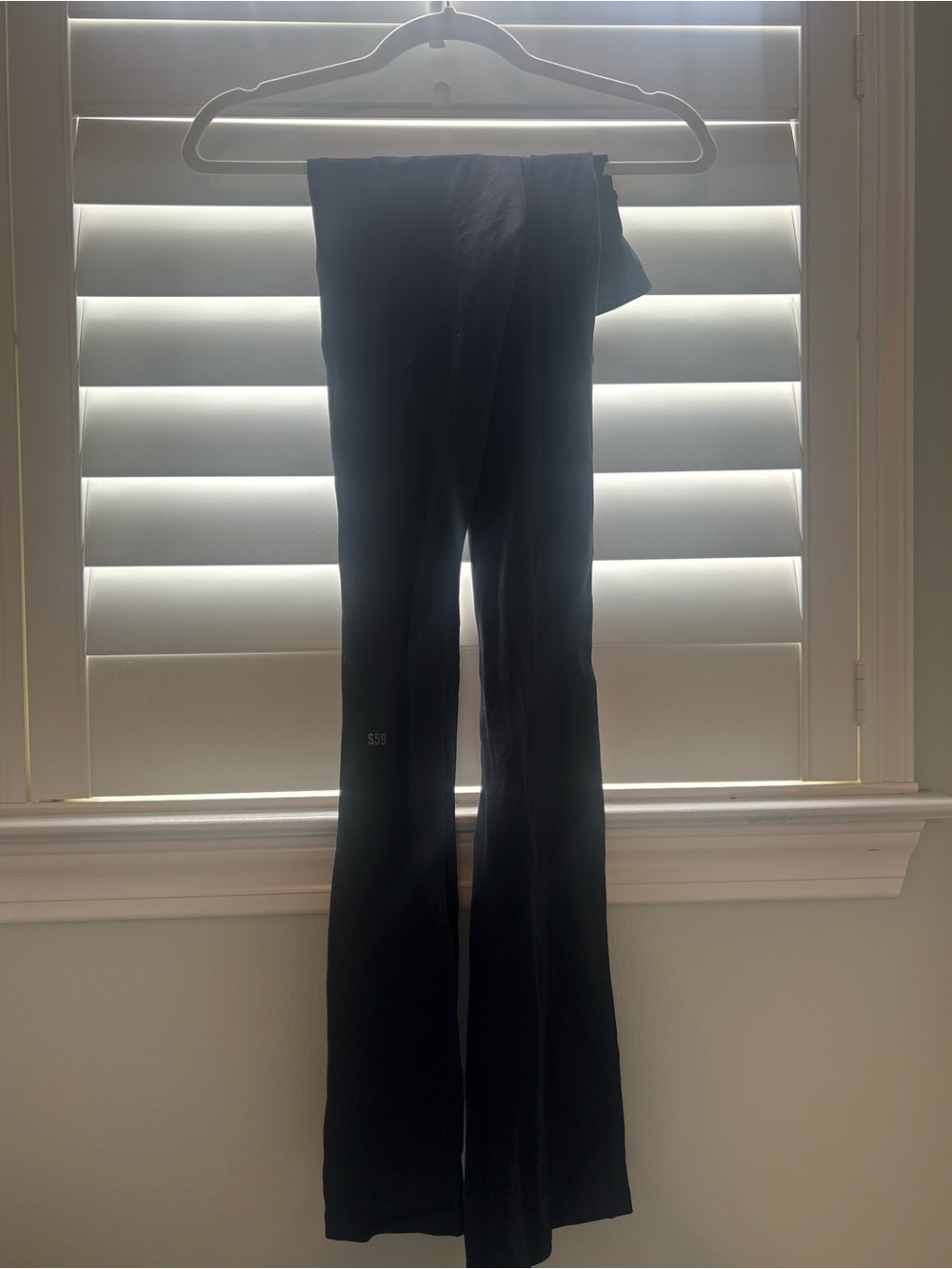Splits59 25 inch flare leggings